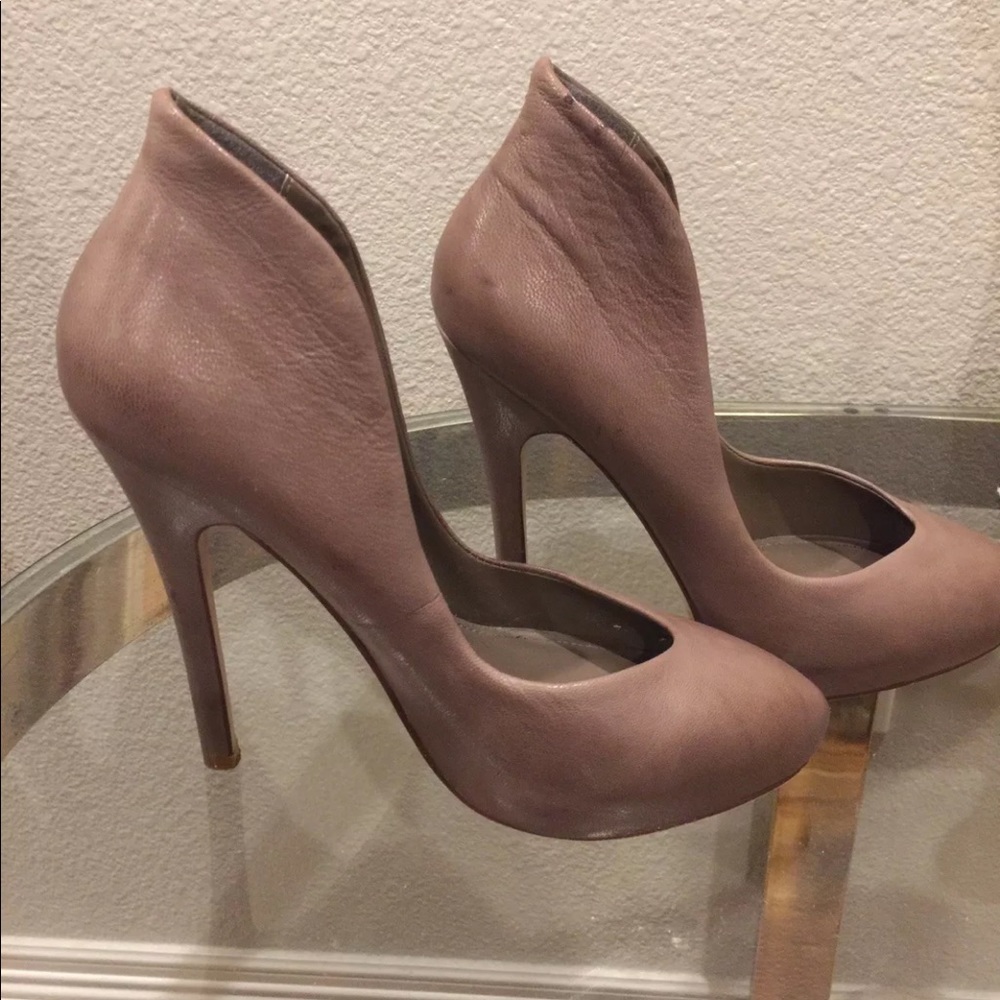 Aldo Women’s Winged Heels Sz:38